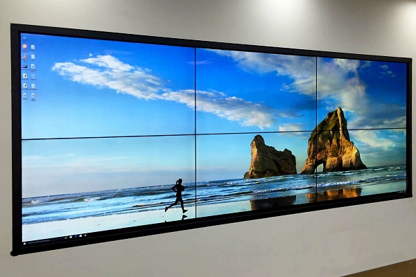 При заказе LED экрана или видеостены от 2 м2 - контроллер управления в подарок! 